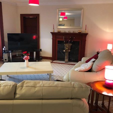 Executive Serviced Apartments 1 Forfar Bagian luar foto